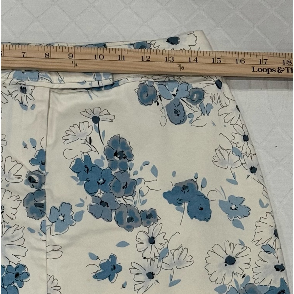 Women’s Dalia Sport Blue And White Floral Skirt Size 6 - Picture 4 of 7